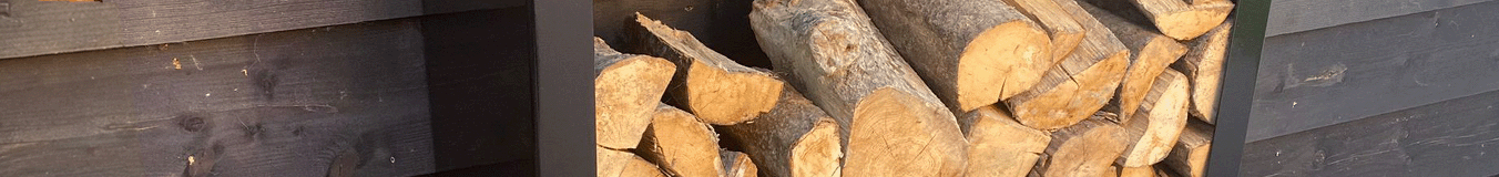 Holzlager aus pulverbeschichtetem Stahl
